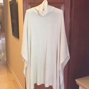 Turtleneck poncho